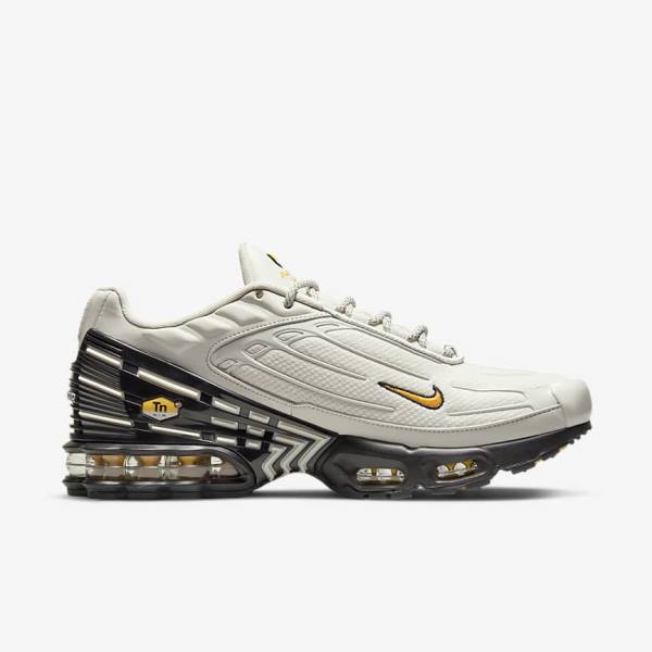 Nike Air Max Plus 3 Moški Superge Svetloba Bež / Črna / Srebrna / Zlato | NK795RMA