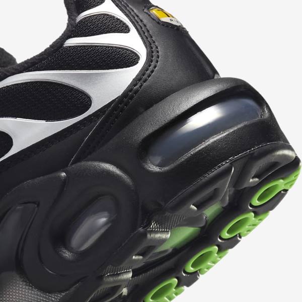 Nike Air Max Plus Moški Superge Črna / Zelena / Kovinski Srebrna / Črna | NK716KDS