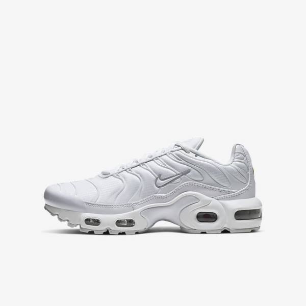 Nike Air Max Plus Older Otroci Superge Bela / Kovinski Srebrna / Bela | NK092LDV