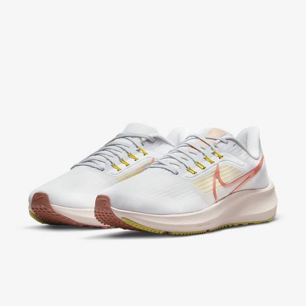 Nike Air Zoom Pegasus 39 Road Ženske Tekaški Čevlji Bela / Svetloba | NK306YCT