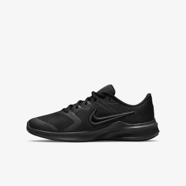 Nike Downshifter 11 Older Road Otroci Superge Črna / Temno Siva | NK618SGH