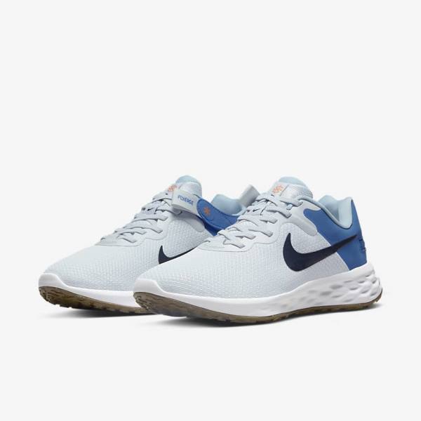 Nike Revolution 6 FlyEase Next Nature Easy-On-And-Off Road (Extra Wide) Moški Tekaški Čevlji Platina | NK628GND