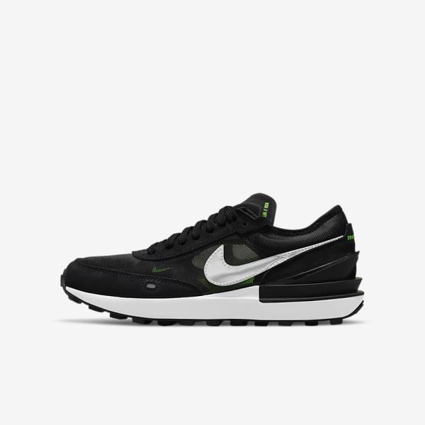 Nike Waffle One Older Otroci Superge Temno Siva / Črna / Zelena | NK874UNY